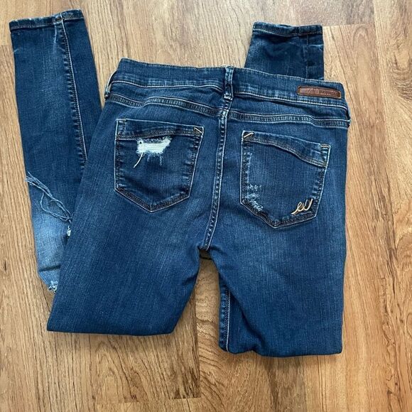 Express distressed legging mid rise jeans size 2 short - Picture 5 of 13